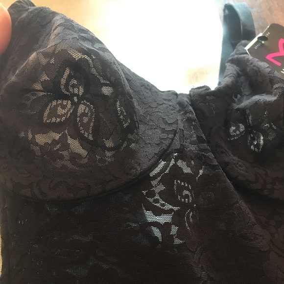 Maidenform Black Lace Shapewear Bodysuit- size 34B- NWT! - Picture 3 of 11